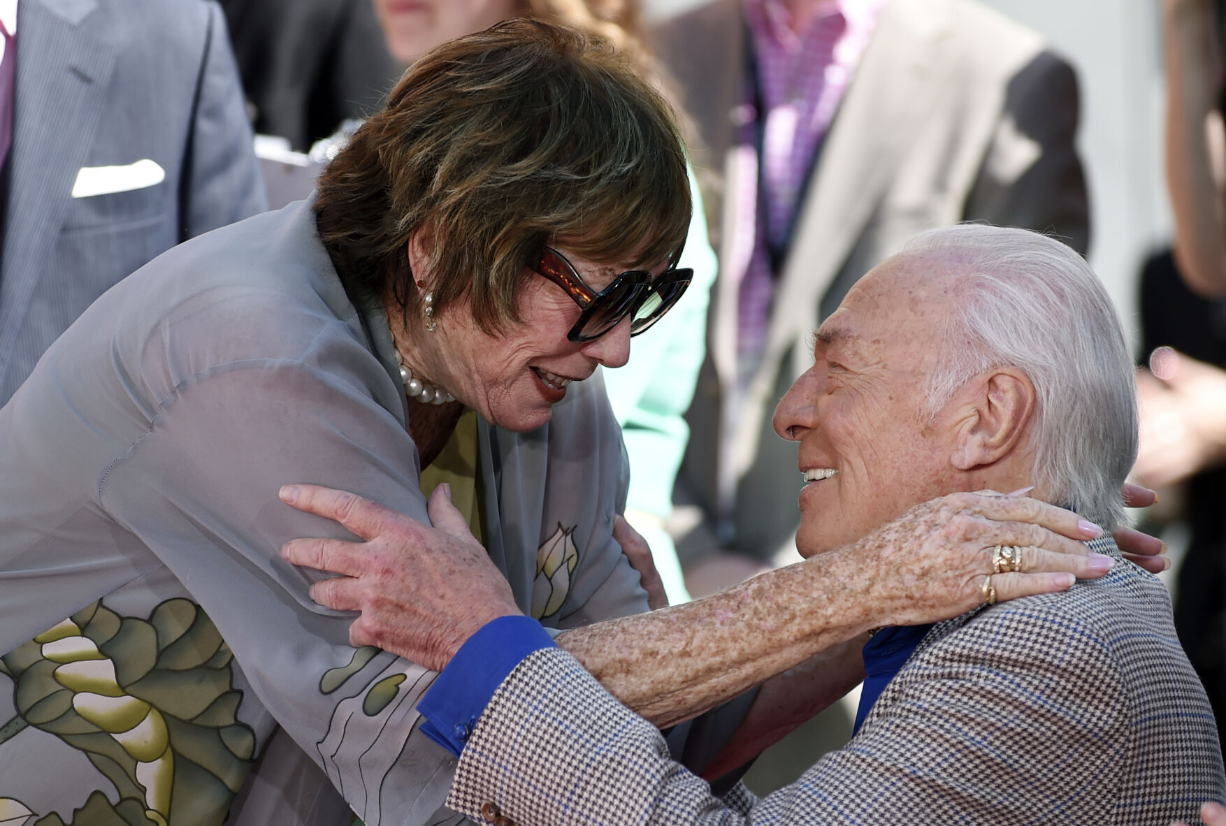 Christopher Plummer, Shirley MacLaine